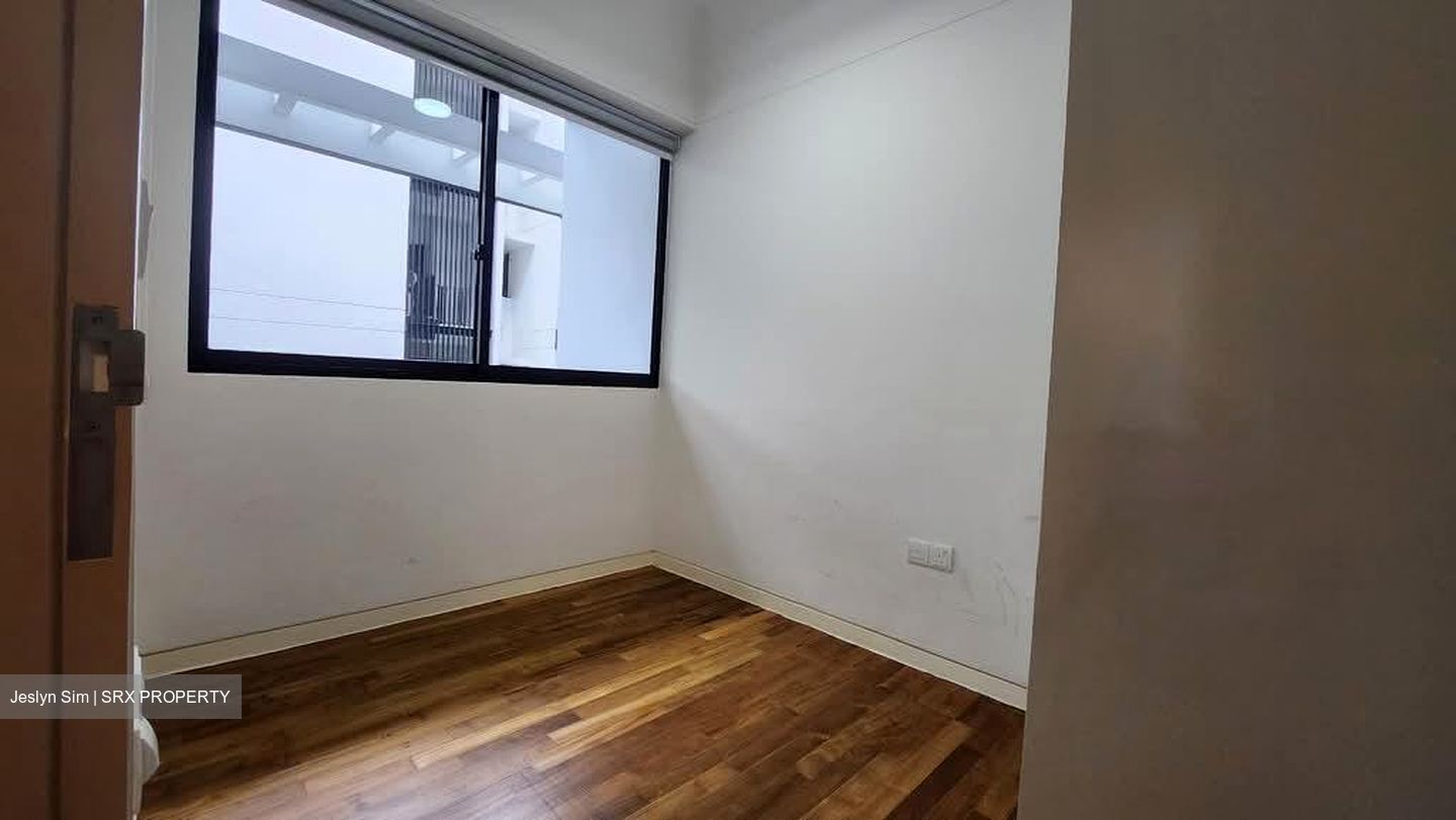 Village @ Pasir Panjang (D5), Condominium #539094541